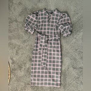 New York & Co Grey Pink Dress Size XS